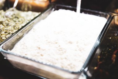 Geleneksel Türk ve Yunan yemek meze masası