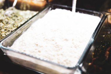 Geleneksel Türk ve Yunan yemek meze masası