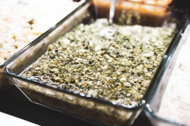 Geleneksel Türk ve Yunan yemek meze masası