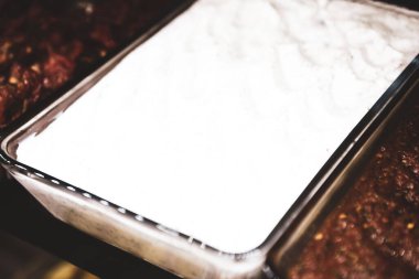 Geleneksel Türk ve Yunan yemek meze masası