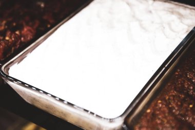 Geleneksel Türk ve Yunan yemek meze masası