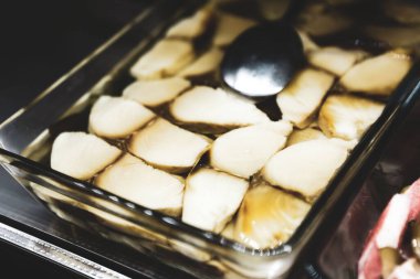 Geleneksel Türk ve Yunan yemek meze masası