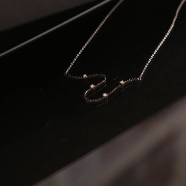 Elmas Mücevherler ve Moda Mücevherleri