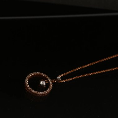 Elmas Mücevherler ve Moda Mücevherleri