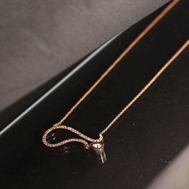 Elmas Mücevherler ve Moda Mücevherleri