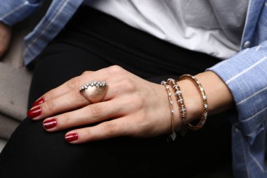 Elmas Mücevherler ve Moda Mücevherleri