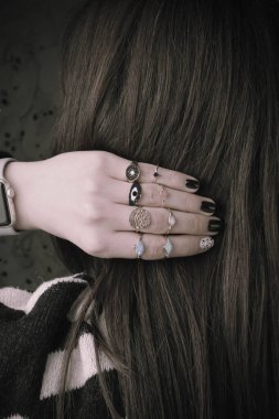 Elmas Mücevherler ve Moda Mücevherleri