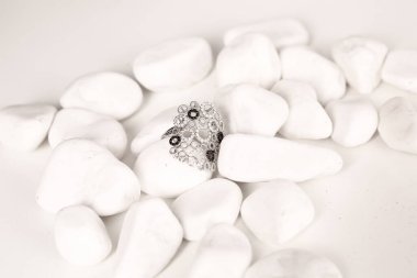 Elmas Mücevherler ve Moda Mücevherleri