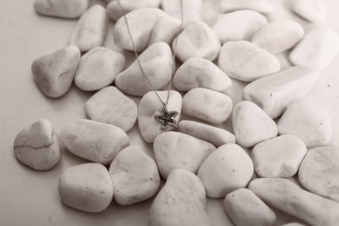 Elmas Mücevherler ve Moda Mücevherleri