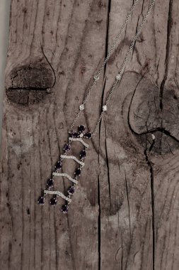 Elmas Mücevherler ve Moda Mücevherleri