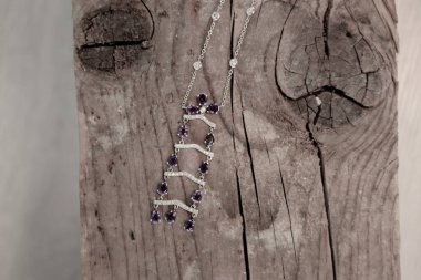 Elmas Mücevherler ve Moda Mücevherleri