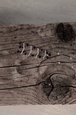 Elmas Mücevherler ve Moda Mücevherleri