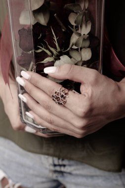 Elmas Mücevherler ve Moda Mücevherleri