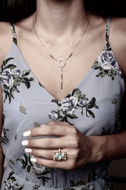Elmas Mücevherler ve Moda Mücevherleri