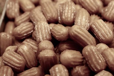 Geleneksel hindistancevizli tatlı baklavası. Ev yapımı fındıklı ve ballı baklava..