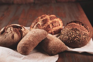 Lezzetli doğal estetik fırınlanmış ekmek