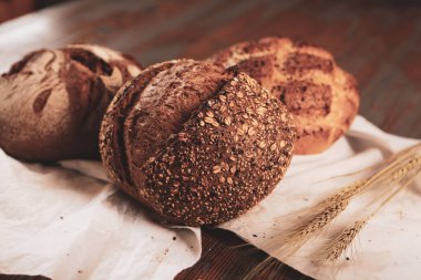 Lezzetli doğal estetik fırınlanmış ekmek