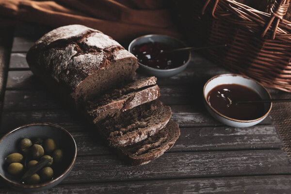 вкусный натуральный эстетический хлеб