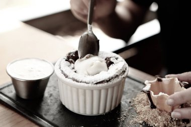 dondurma çikolatalı sufle