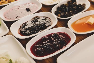 zengin ve leziz Türk Kahvaltı