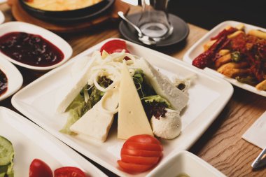 zengin ve leziz Türk Kahvaltı