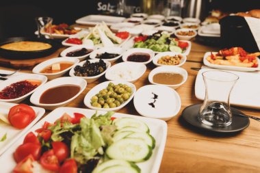 zengin ve leziz Türk Kahvaltı