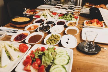 zengin ve leziz Türk Kahvaltı