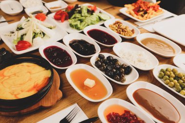 zengin ve leziz Türk Kahvaltı