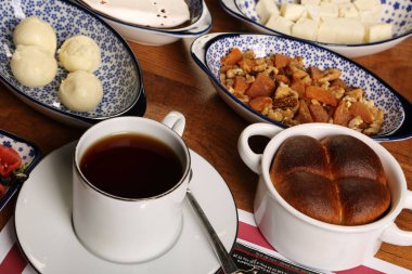 zengin ve leziz Türk Kahvaltı