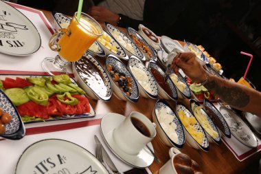 zengin ve leziz Türk Kahvaltı