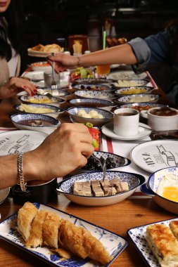 zengin ve leziz Türk Kahvaltı