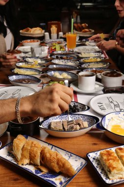 zengin ve leziz Türk Kahvaltı