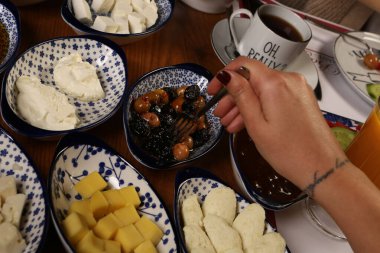 zengin ve leziz Türk Kahvaltı