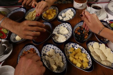 zengin ve leziz Türk Kahvaltı