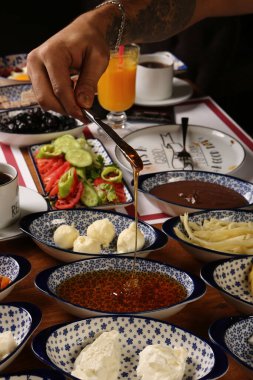 zengin ve leziz Türk Kahvaltı