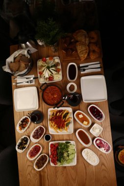 zengin ve leziz Türk Kahvaltı