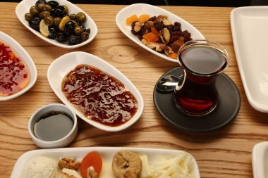 zengin ve leziz Türk Kahvaltı