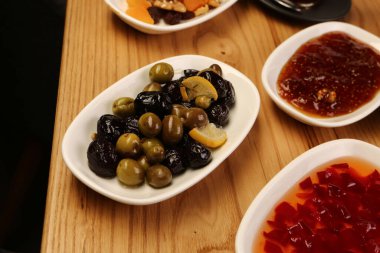 zengin ve leziz Türk Kahvaltı