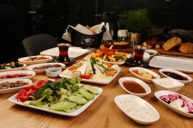 zengin ve leziz Türk Kahvaltı