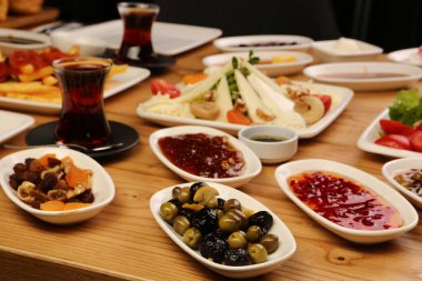 zengin ve leziz Türk Kahvaltı