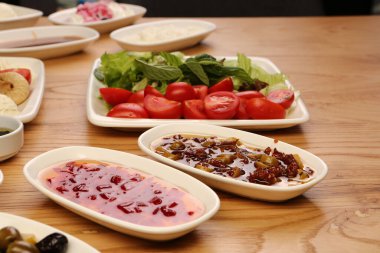 zengin ve leziz Türk Kahvaltı