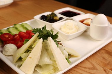 zengin ve leziz Türk Kahvaltı