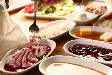 zengin ve leziz Türk Kahvaltı