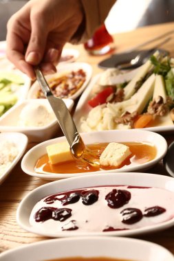 zengin ve leziz Türk Kahvaltı