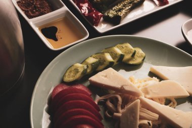 zengin ve leziz Türk Kahvaltı