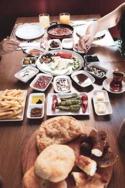 zengin ve leziz Türk Kahvaltı