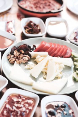 zengin ve leziz Türk Kahvaltı