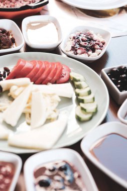 zengin ve leziz Türk Kahvaltı