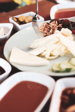 zengin ve leziz Türk Kahvaltı