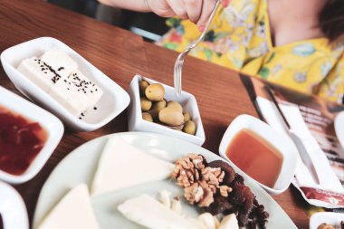 zengin ve leziz Türk Kahvaltı